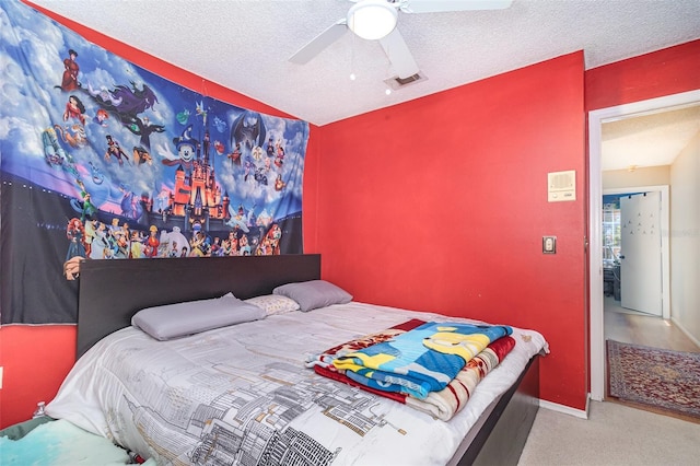 109 Lakepointe Cir, Kissimmee, FL 34743 - bedroom featuring carpet floors, ceiling fan, and a textured ceiling