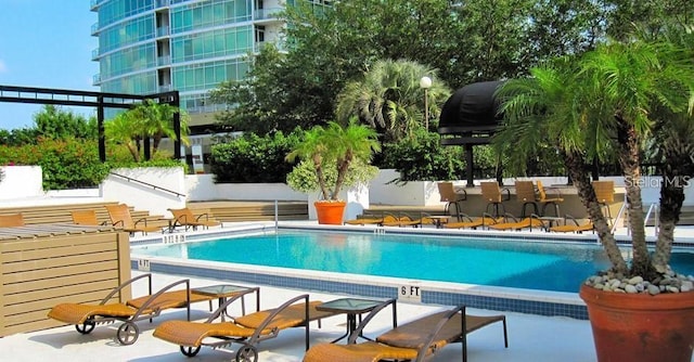 530 E Central Blvd Unit 803, Orlando, FL 32801 - view of community pool