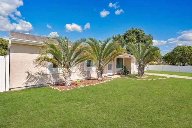 950 Gatewood Ct NE, Palm Bay, FL 32905 - view of front of property with stucco siding