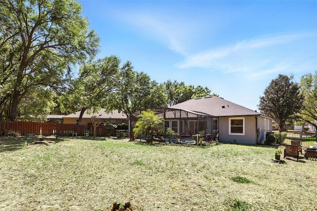 3451 Players Point Loop, Apopka, FL 32712 - view of yard with glass enclosure