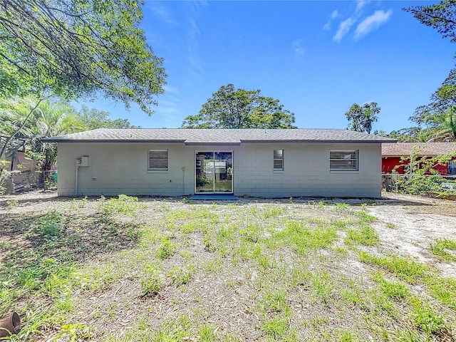 1307 Jean Ct, Eustis, FL 32726 - rear view of house with fence