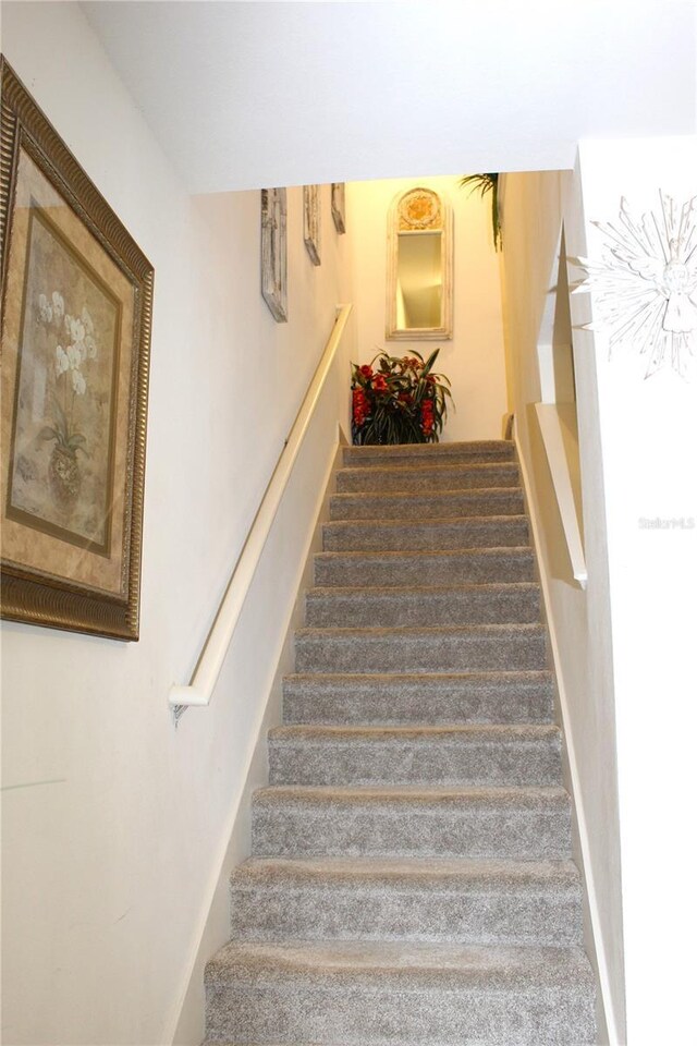 5897 Soter Ln, Windermere, FL 34786 - view of stairway