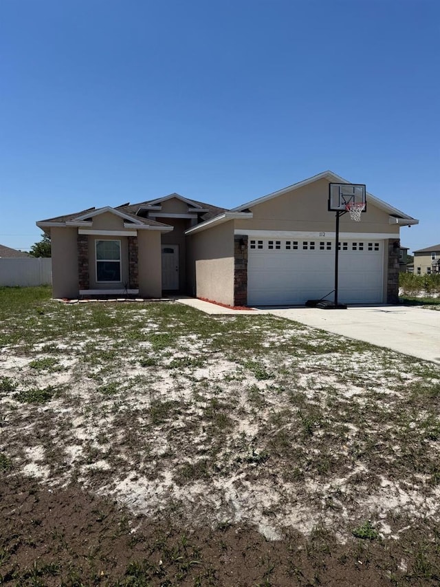 112 Tulip Ln, Kissimmee, FL 34759 - photo 1