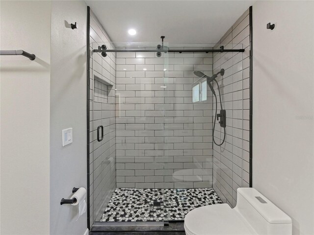 208 Frinton Cv, Longwood, FL 32779 - full bathroom with toilet and a shower stall