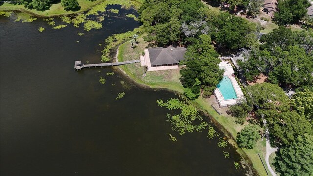 208 Frinton Cv, Longwood, FL 32779 - aerial view of a pool area and a nearby body of water