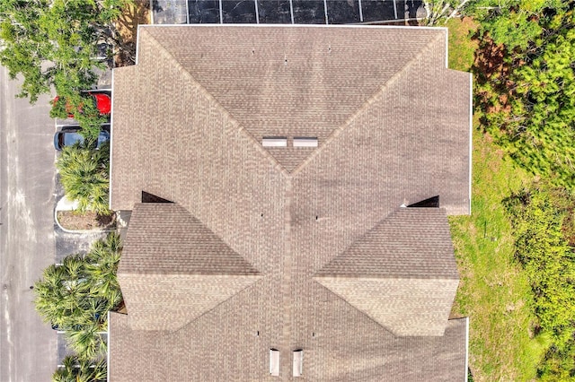 aerial view of property and surrounding area