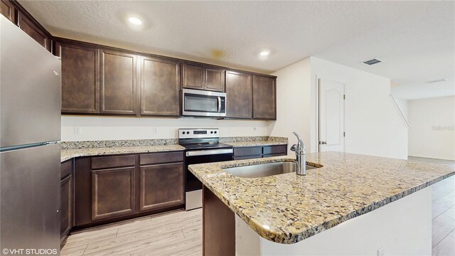 5329 Companion Ln, Tampa, FL 33619 - photo 10