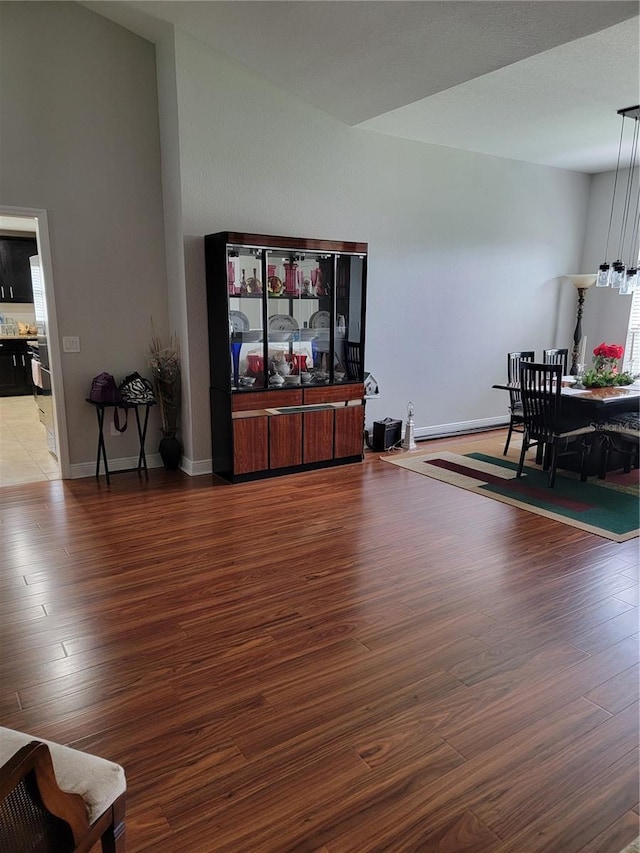 6800 SE 12th Pl, Ocala, FL 34472 - living area featuring wood finished floors and baseboards