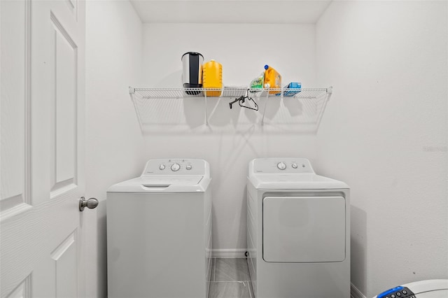 9356 St Therese St, Groveland, FL 34736 - laundry room with independent washer and dryer