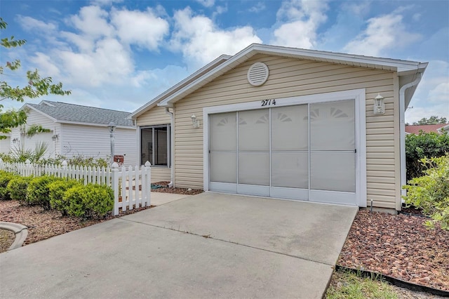 2714 Moncayo Ave, The Villages, FL 32162 - ranch-style house featuring concrete driveway