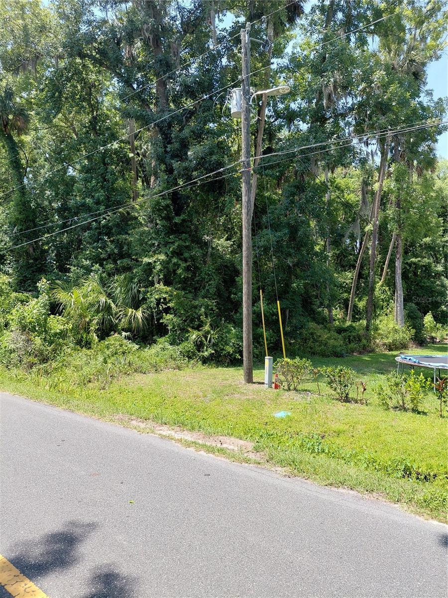 River Rd, Astor, FL 32102