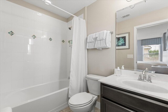 5353 Oakbourne Ave, Davenport, FL 33837 - full bath featuring toilet, shower / tub combo, and vanity