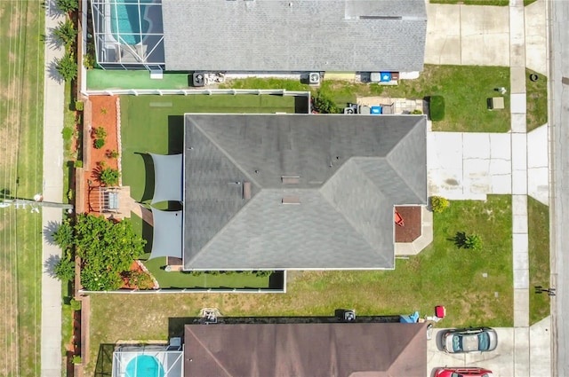 204 Bay Meadow Dr, Kissimmee, FL 34746 - bird's eye view of a pool area