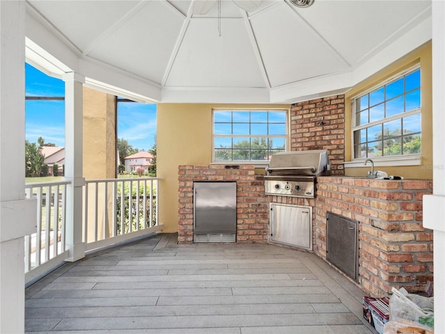 6161 Blakeford Dr, Windermere, FL 34786 - deck with area for grilling