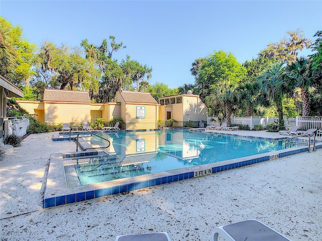 103 Red Cedar Dr, Longwood, FL 32779 - community pool with a patio