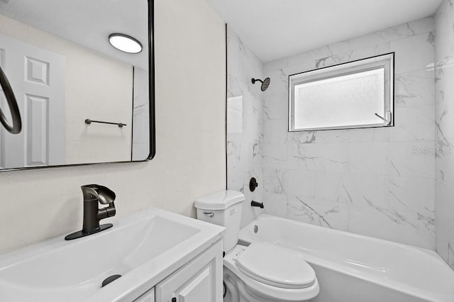 4119 Beacon Square Dr, Holiday, FL 34691 - full bathroom featuring toilet, vanity, and shower / washtub combination