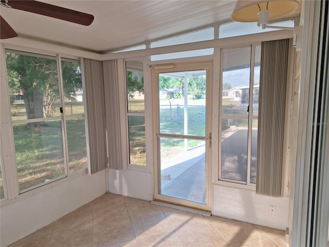 11282 SW 62nd Avenue Rd, Ocala, FL 34476 - unfurnished sunroom with ceiling fan and lofted ceiling
