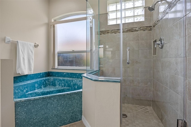 2710 Autumn Ln, Eustis, FL 32726 - full bath featuring a tile shower