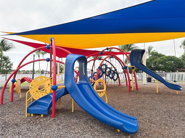 3924 SW 189th Ave, Miramar, FL 33029 - community playground with fence
