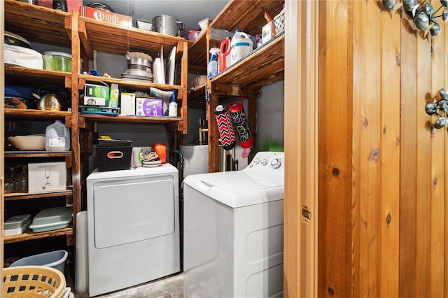 3118 Walnut St, Winter Haven, FL 33881 - washroom with washing machine and clothes dryer and water heater