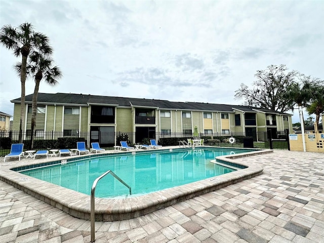 912 Lake Destiny Rd Unit F, Altamonte Springs, FL 32714 - view of community pool