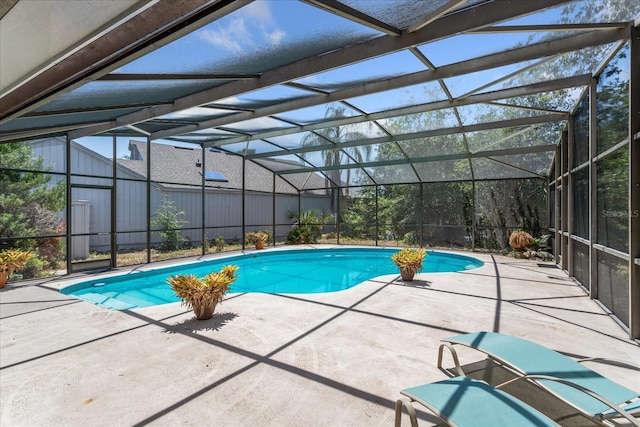 2652 Bent Hickory Cir, Longwood, FL 32779 - swimming pool with a patio area and a lanai