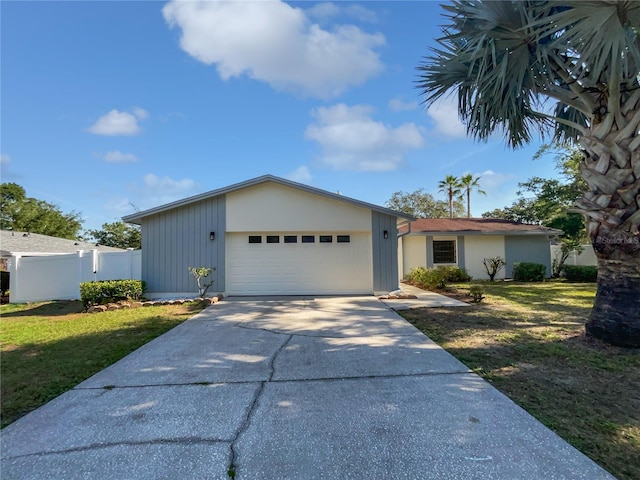 6623 Baybrooks Cir, Temple Terrace, FL 33617 - view of front facade featuring driveway and an attached garage