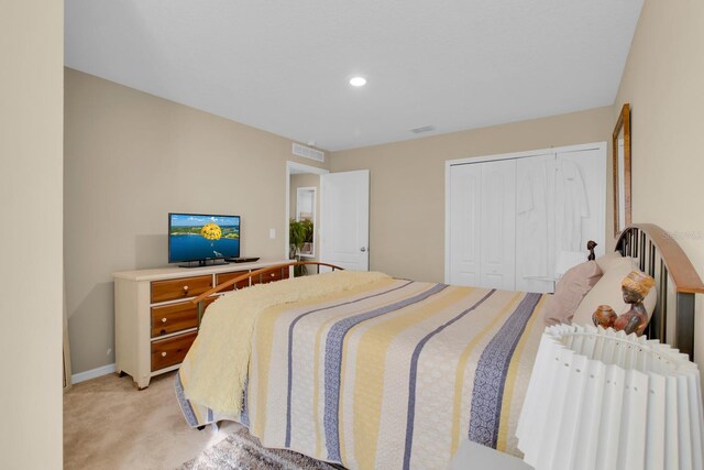 316 Primrose Dr, Davenport, FL 33837 - bedroom featuring light colored carpet, baseboards, a closet, and recessed lighting