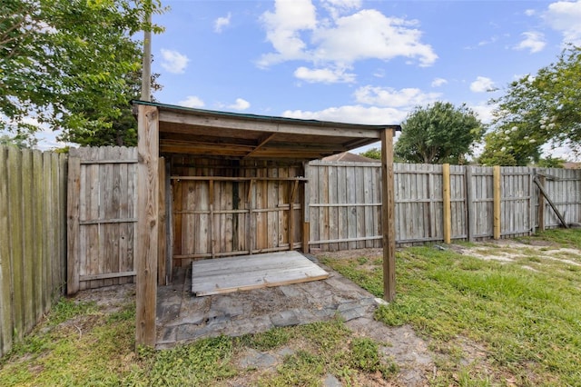 896 Satin Leaf Cir, Ocoee, FL 34761 - view of outdoor structure with a fenced backyard