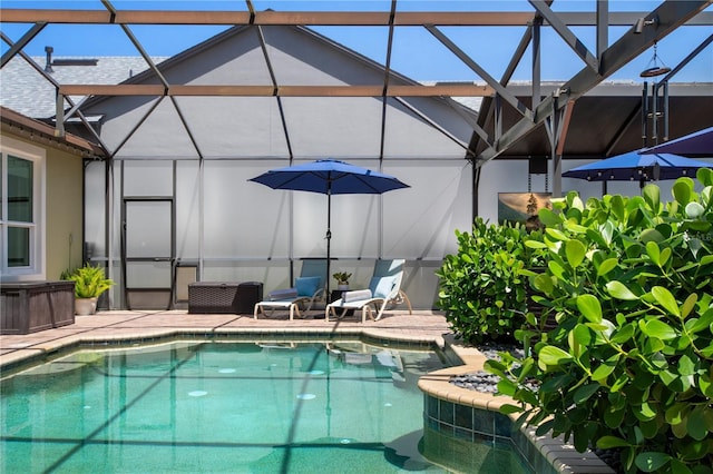 402 S Lake Victoria Cir, Deland, FL 32724 - outdoor pool with glass enclosure and a patio area