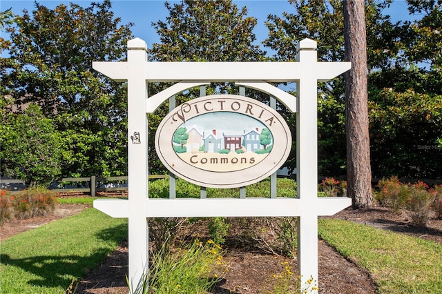 402 S Lake Victoria Cir, Deland, FL 32724 - view of community / neighborhood sign