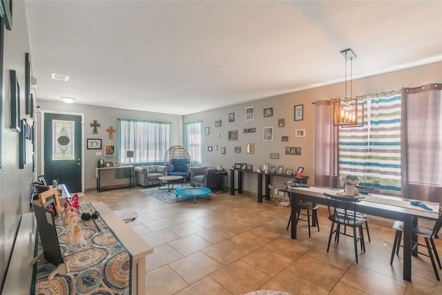 2619 Breezy Meadow Rd, Apopka, FL 32712 - dining area featuring light tile patterned floors