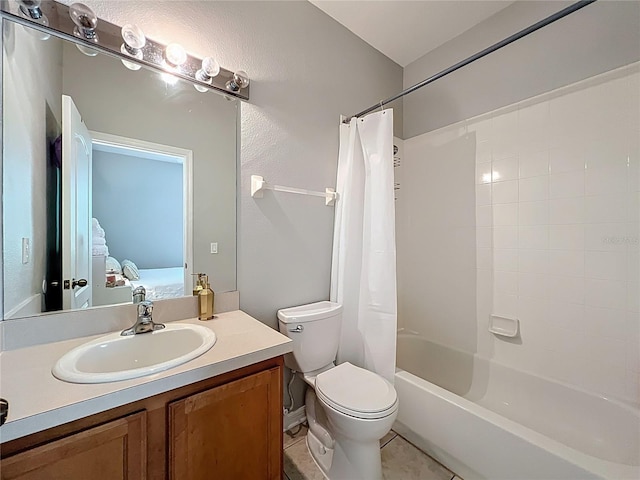 3309 Wilshire Way Rd Unit 3, Orlando, FL 32829 - bathroom with vanity, ensuite bath, shower / tub combo, and tile patterned flooring
