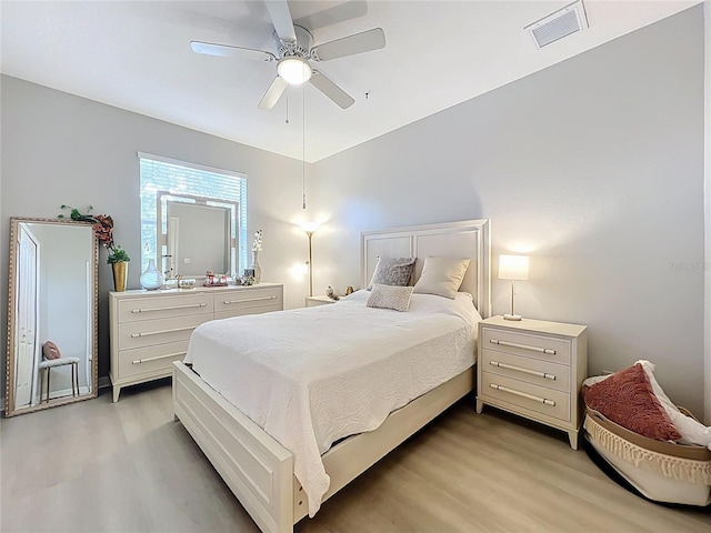 3309 Wilshire Way Rd Unit 3, Orlando, FL 32829 - bedroom featuring light wood finished floors and ceiling fan