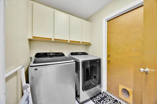 2900 Hammock Dr, Plant City, FL 33566 - washroom with cabinet space and independent washer and dryer