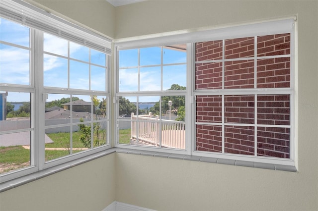 181 W Minnehaha Ave, Clermont, FL 34711 - unfurnished sunroom with healthy amount of natural light