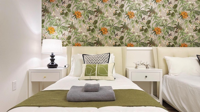 3880 Sonoma Blvd, Kissimmee, FL 34741 - bedroom with wallpapered walls