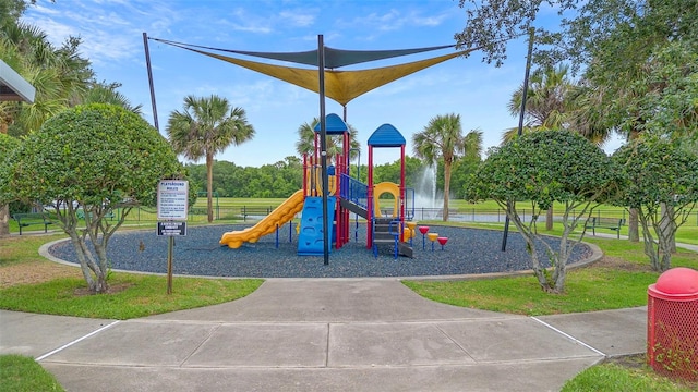 714 Home Grove Dr, Winter Garden, FL 34787 - community play area with a yard