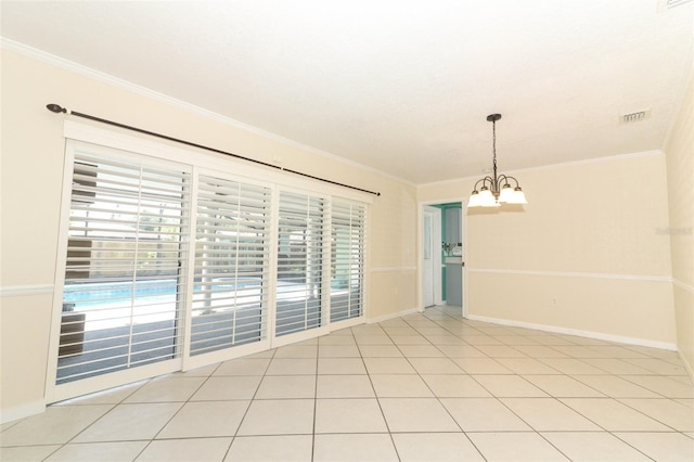 645 Peachwood Dr, Altamonte Springs, FL 32714 - unfurnished room featuring ornamental molding, a chandelier, and baseboards