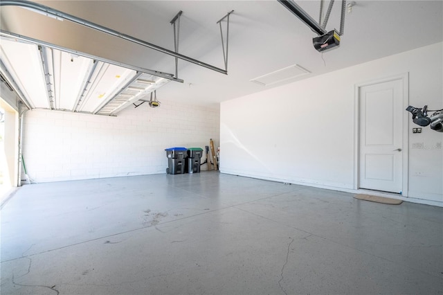8419 Pippen Dr, Orlando, FL 32836 - garage featuring a garage door opener