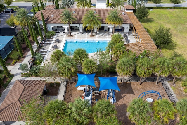 8419 Pippen Dr, Orlando, FL 32836 - aerial view of property and surrounding area featuring a pool