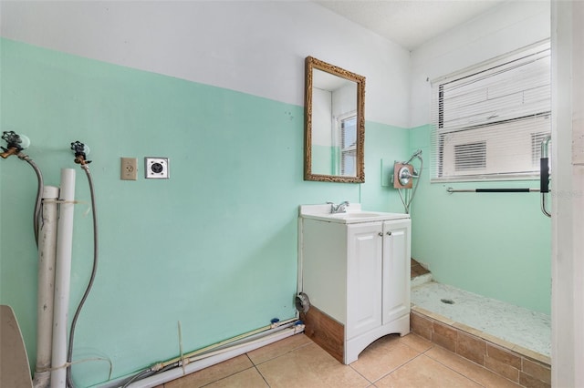 450 S Buena Vista Ave, Orlando, FL 32835 - bathroom featuring vanity and tile patterned floors