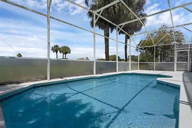 468 Jaybee Ave, Davenport, FL 33897 - outdoor pool featuring a lanai