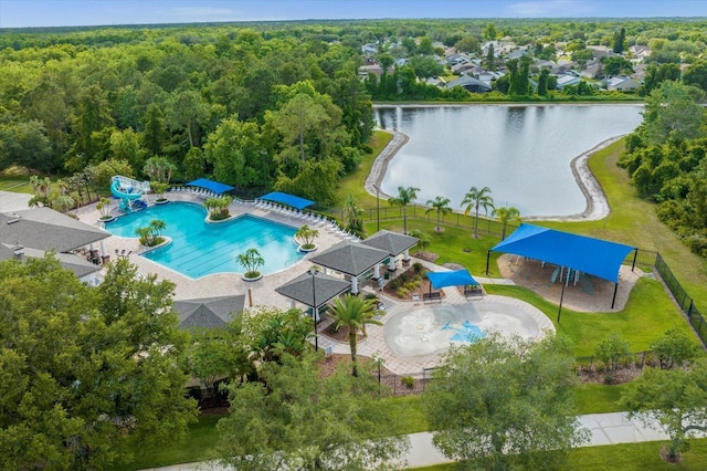 3868 Whitewood Ct, Oviedo, FL 32766 - aerial view of a large body of water and a pool area