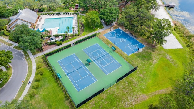5032 Beach River Rd, Windermere, FL 34786 - drone / aerial view of a pool