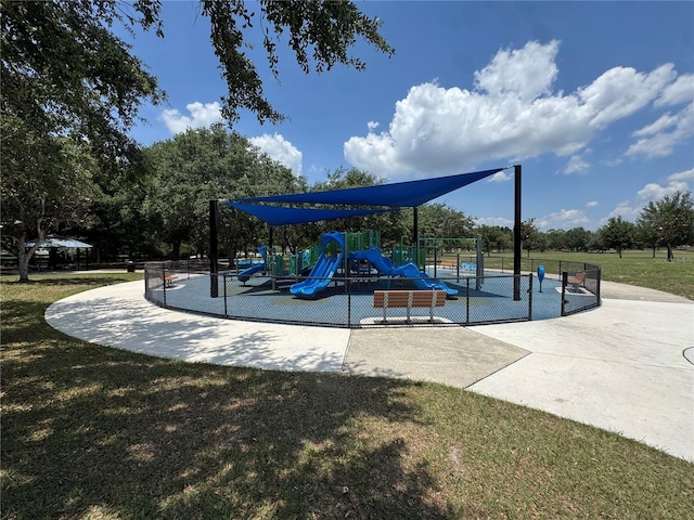 107 Grove St, Orlando, FL 32835 - view of communal playground