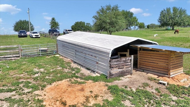 16386 SE 156th Place Rd, Weirsdale, FL 32195 - view of outdoor structure featuring a view of countryside