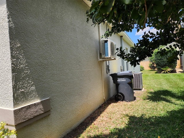 236 Boxwood Dr, Davenport, FL 33837 - view of property exterior with stucco siding