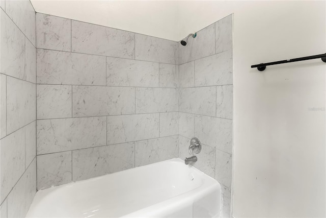 5115 W Livingston St, Orlando, FL 32811 - bathroom featuring  shower combination