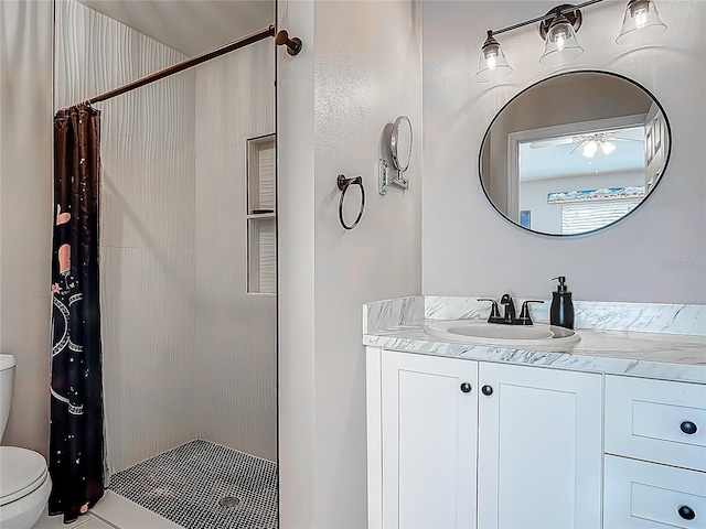 3104 Lime Tree Dr, Edgewater, FL 32141 - full bathroom with toilet, curtained shower, vanity, and ceiling fan